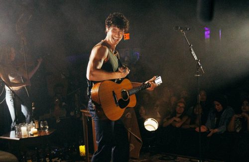 Shawn Mendes collaborated with producer Jake Gosling
